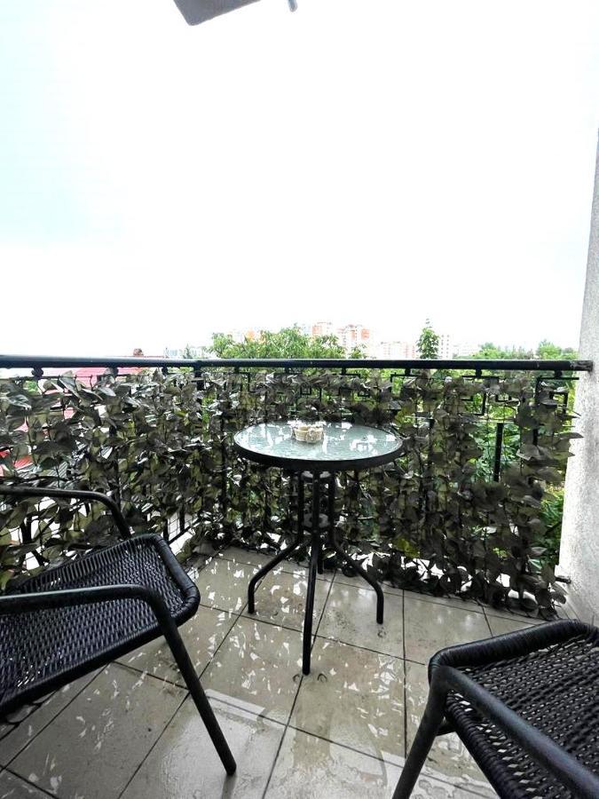 Large Apartment !!!Ciuflea Str. Chisinau Exterior photo
