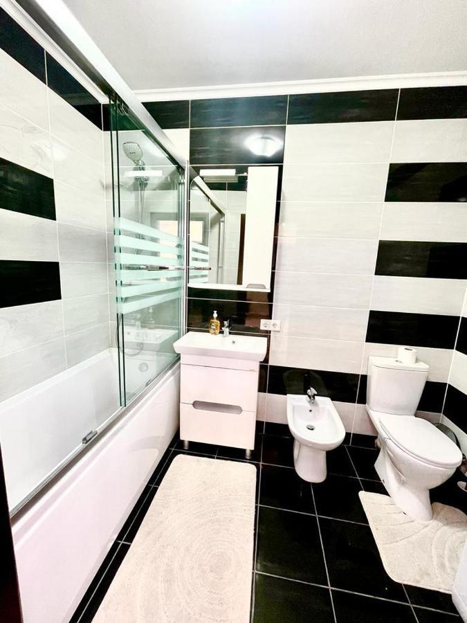 Large Apartment !!!Ciuflea Str. Chisinau Exterior photo